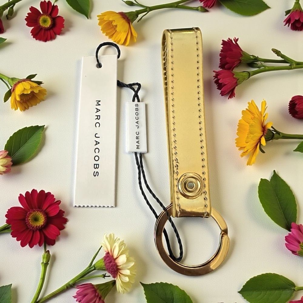 Marc Jacobs  Logo Keychain | Designer Strap Key Ring | Luxury Gift‎ NWT - Picture 7 of 11